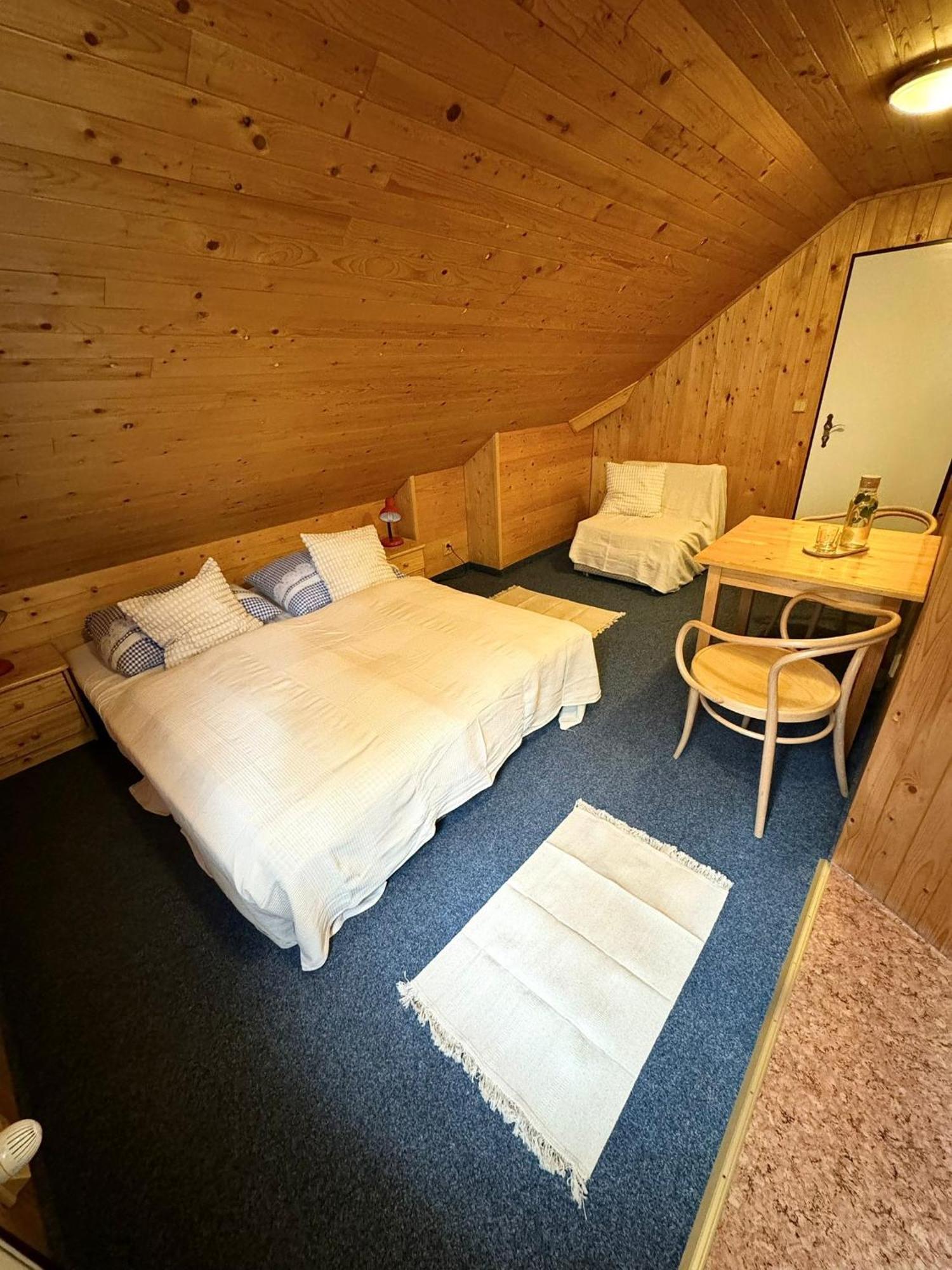Hotel Horský hotýlek Bílá Labuť Pec pod Sněžkou Habitación foto