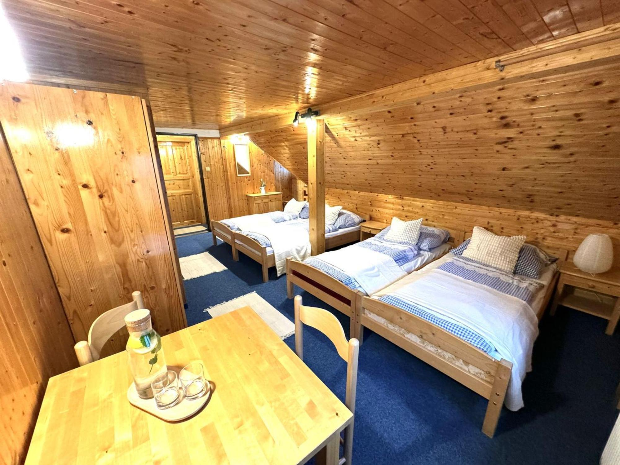 Hotel Horský hotýlek Bílá Labuť Pec pod Sněžkou Habitación foto